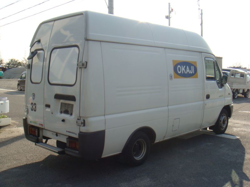 Isuzu elf ut