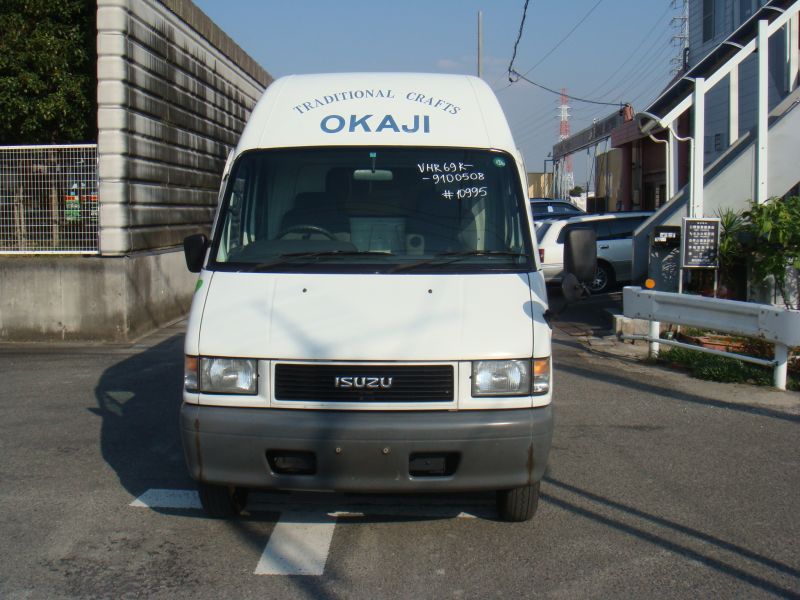 Isuzu elf ut