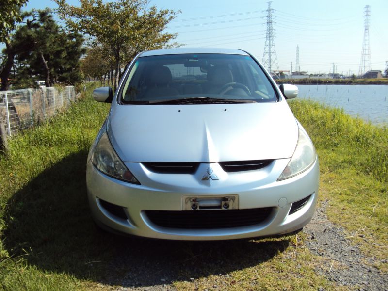 Mitsubishi grandis 2003