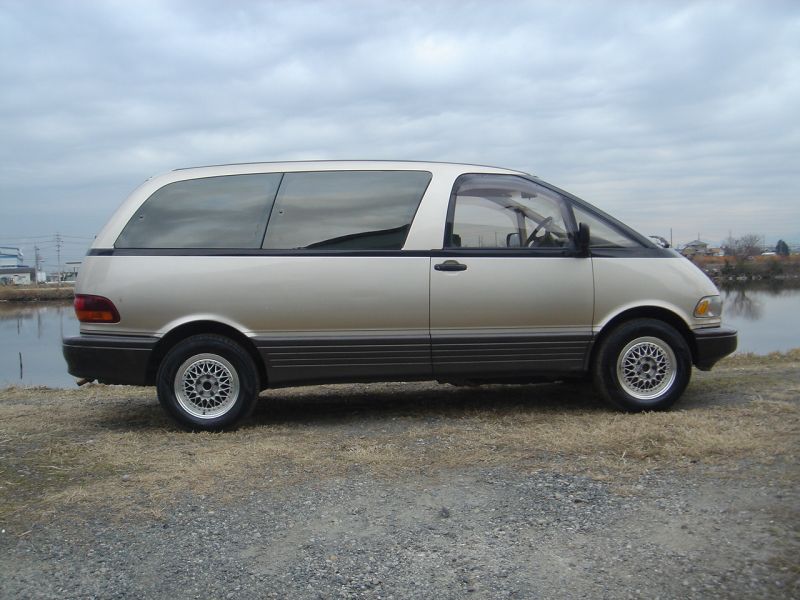 Toyota estima 1990