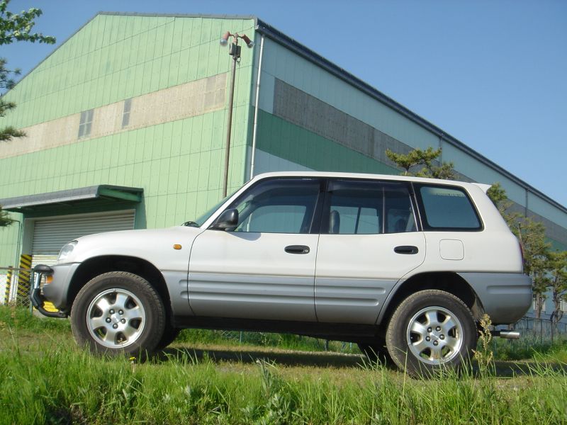 Toyota rav4 sxa11