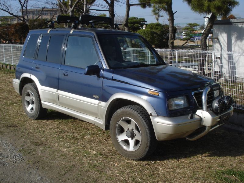 Suzuki escudo трехдверный