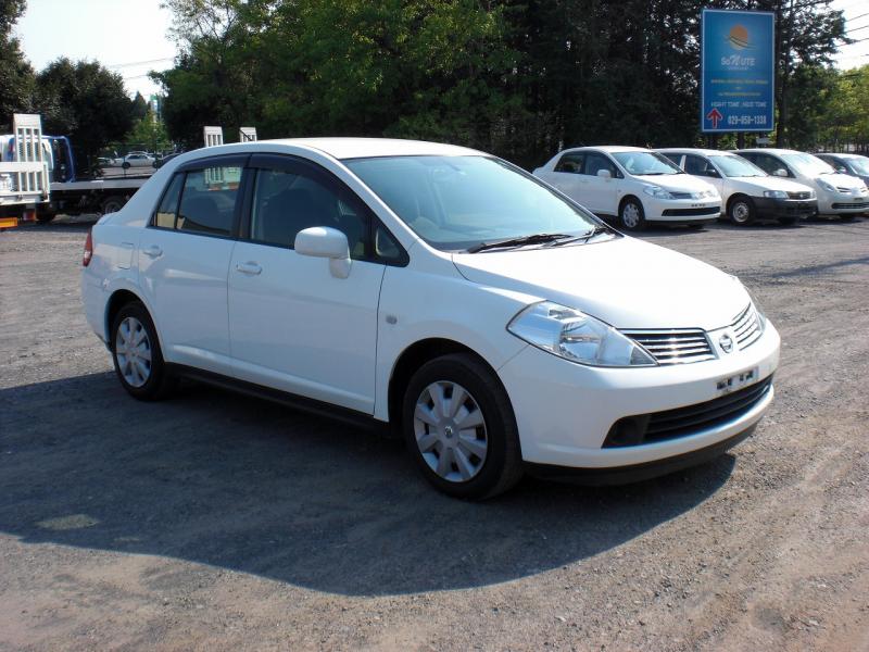 Nissan tiida latio 2005